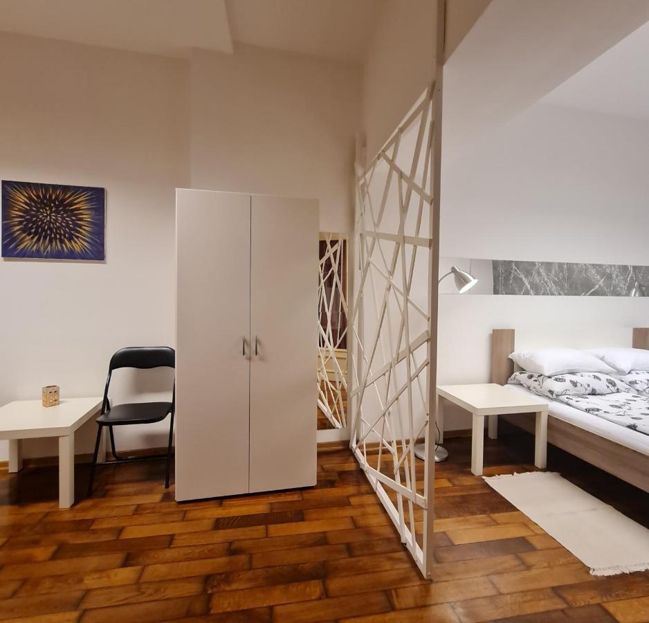 Apartmani N.May'S Карловац Экстерьер фото