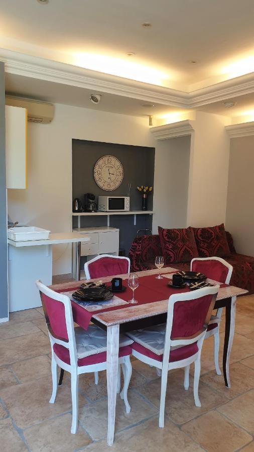Apartmani N.May'S Карловац Экстерьер фото
