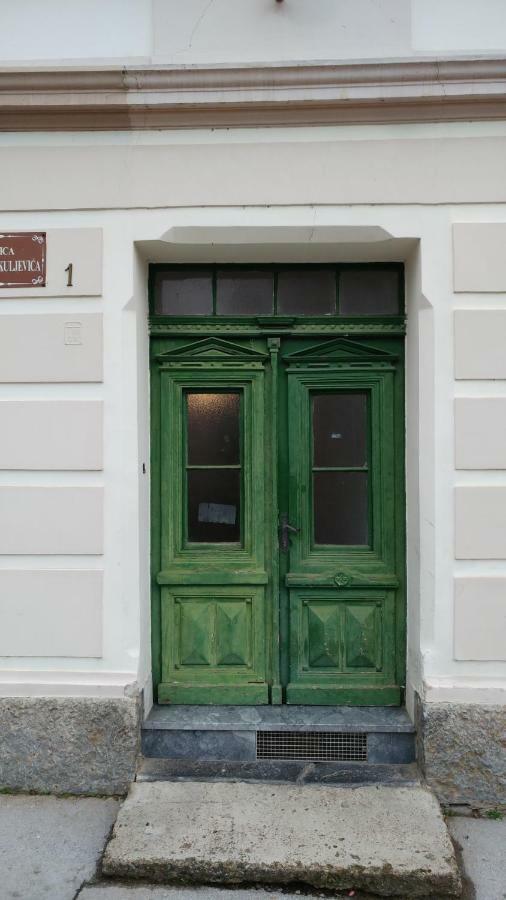 Apartmani N.May'S Карловац Экстерьер фото